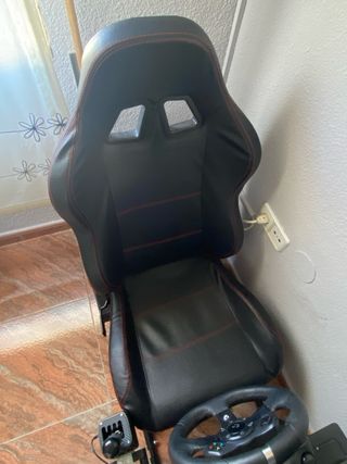 Volante Logitech G920 con Cockpit