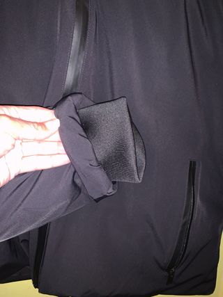 Parka corta Zara Negra