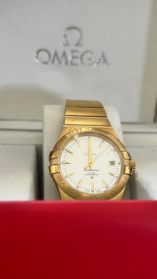 Reloj nuevo con caja