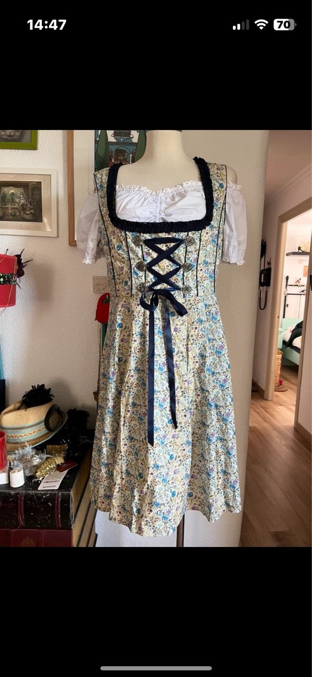 Vestido tradicional floral