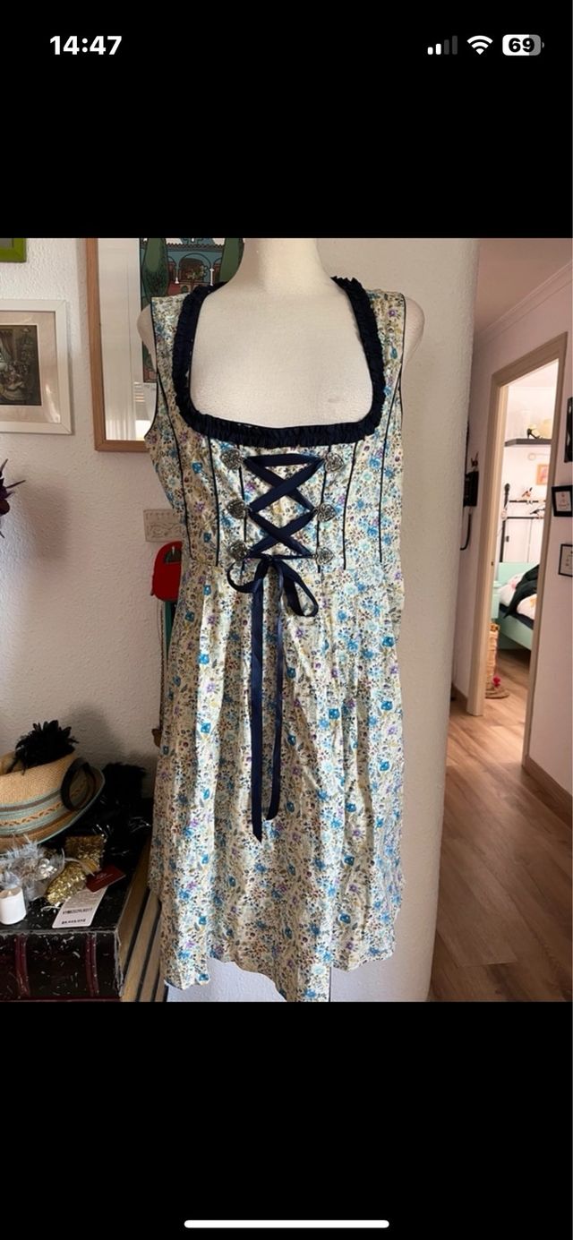 Vestido tradicional floral