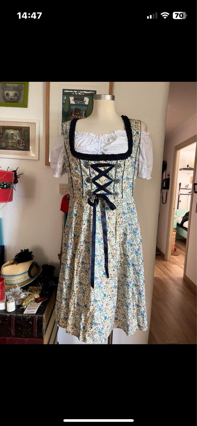 Vestido tradicional floral