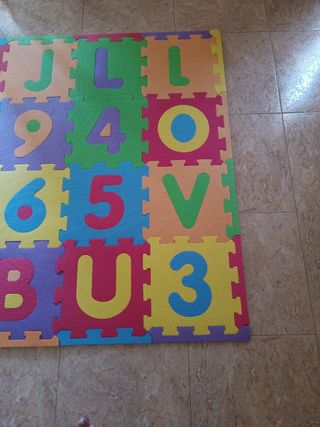 Alfombra Puzzle Goma EVA Números y Letras