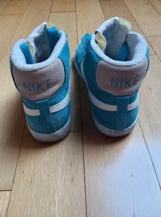 Zapatillas Nike Altas Azules y Beige