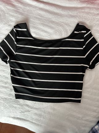 Top a rayas blanco y negro