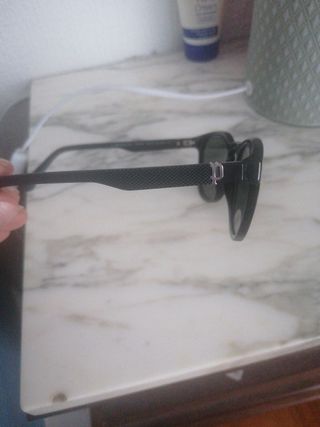 Gafas de sol negras