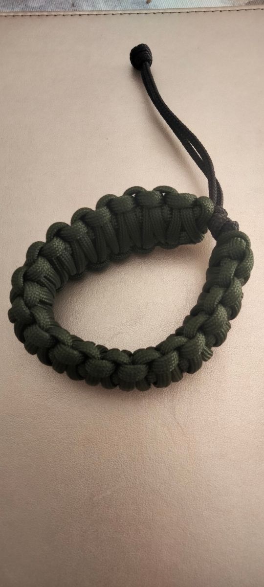 Bracciale Paracord Verde Oliva e Nero