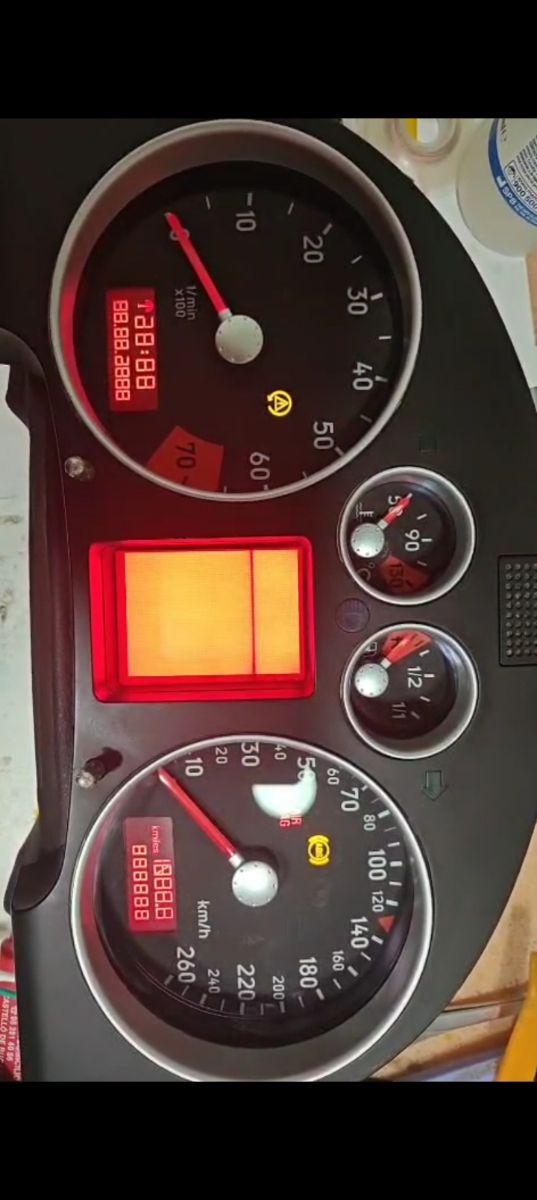 Cuadro de instrumentos Audi TT MK1. RECONSTRUIDO.