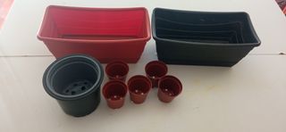Lote de maceteros de plástico