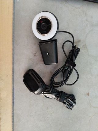 Webcam Negra con Aro de Luz