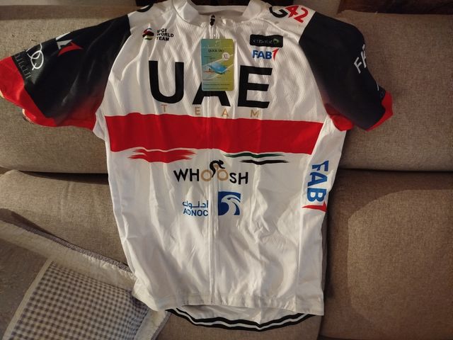 Conjunto Ciclismo UAE Team Emirates Talla L