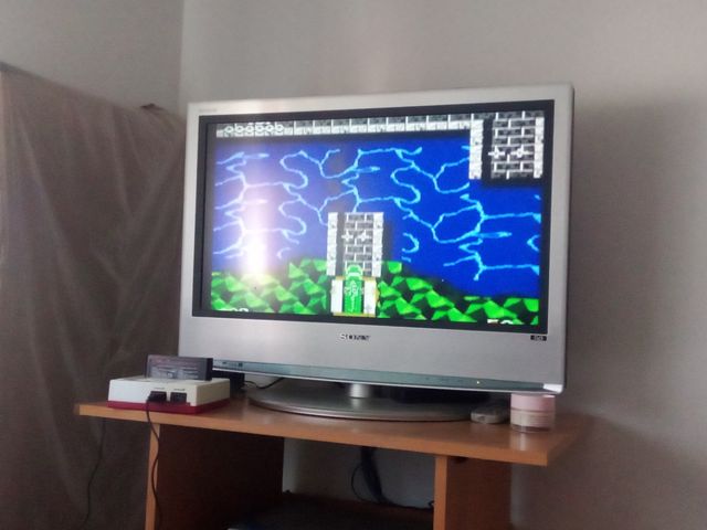 Consola FC Home Blanca y Roja