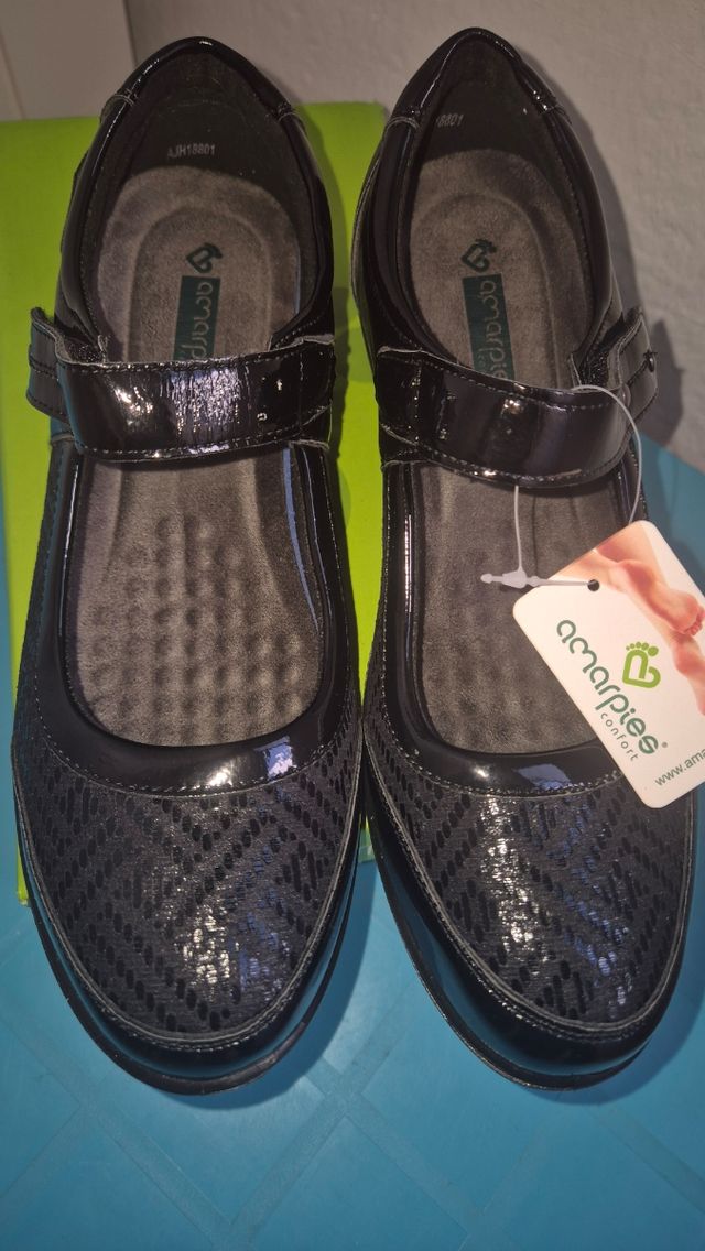 Zapatos Amarpies Negros con Velcro