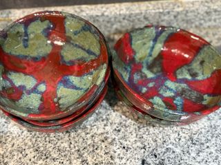 Cazuelas de cerámica con diseño
