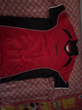 Maglia Kipsta Rossa e Nera