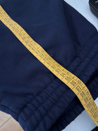 Felpa Lacoste Blu completo di pantaloni
nuovi 