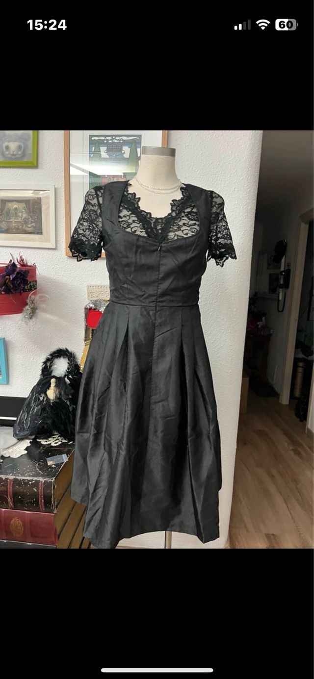 Vestido tradicional negro