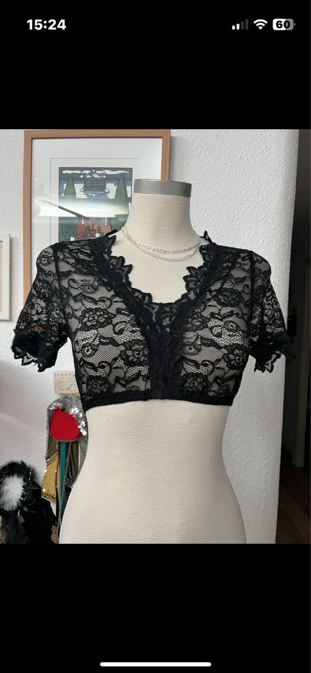 Vestido tradicional negro