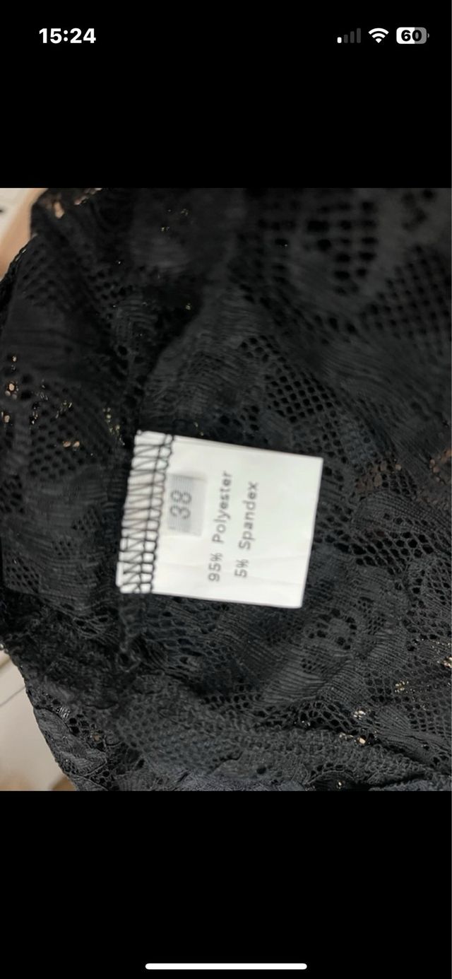 Vestido tradicional negro