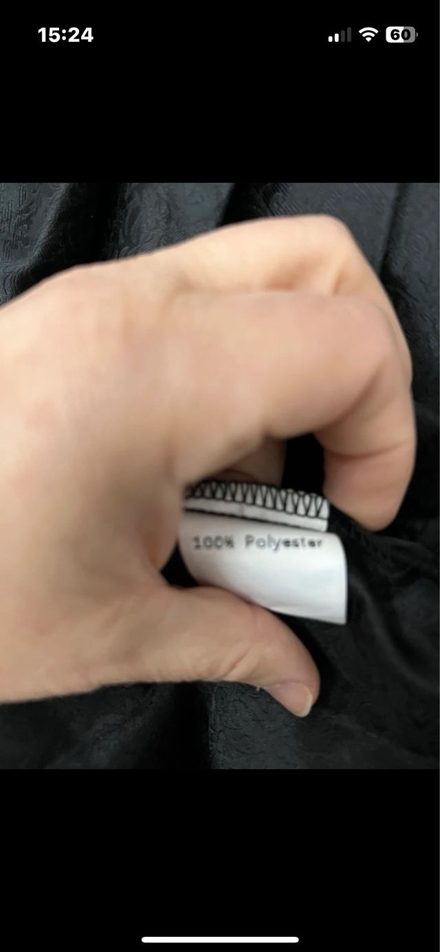 Vestido tradicional negro