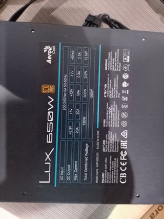 Fuente Alimentación AeroCool Lux 650W
