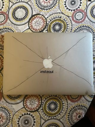 Packard Bell portátil negro i macbock air