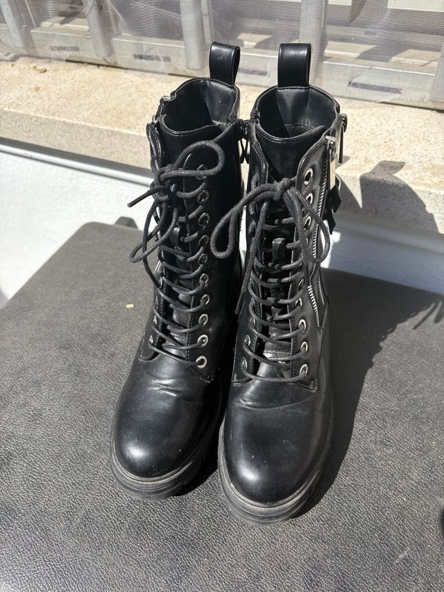 Botas negras talla 36