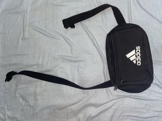 Riñonera Adidas Negra