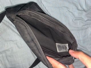 Riñonera Adidas Negra