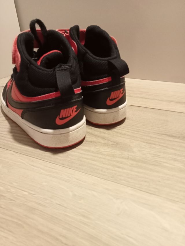 Scarpe Nike Rosse e Nere Tg 38
