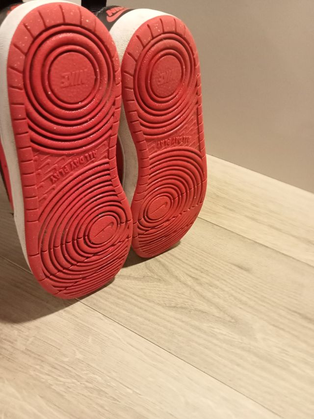 Scarpe Nike Rosse e Nere Tg 38