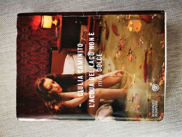 L’acqua del lago non è mai dolce (Narratori ita...