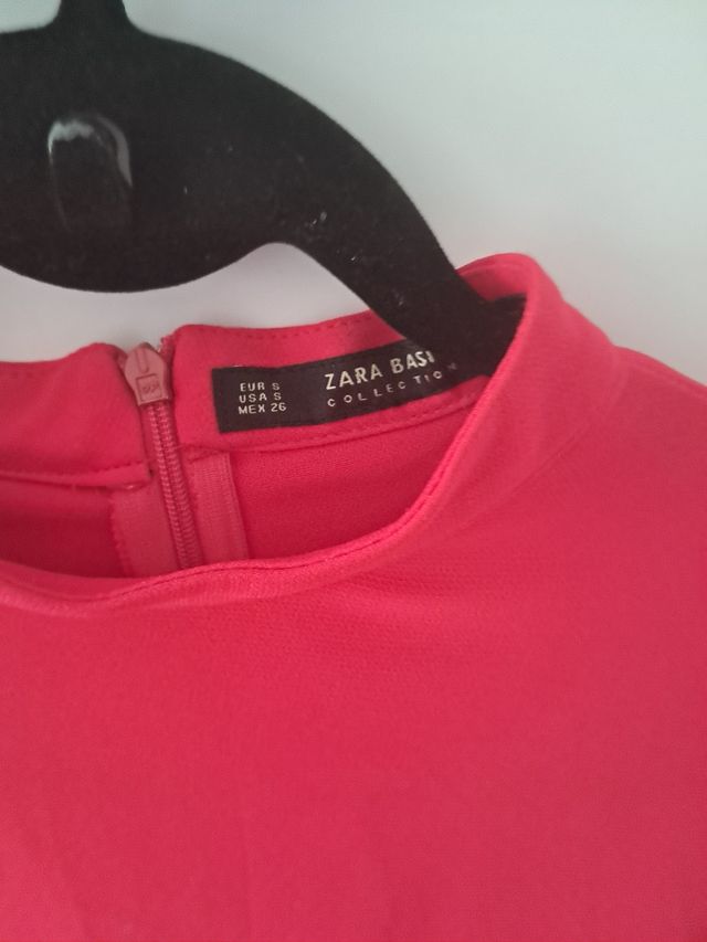 Vestido Zara Rojo con Mangas Acampanadas 3/4