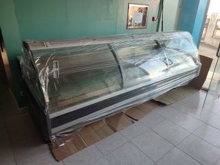 Vitrina frio de carnicería, pollería y charcutería