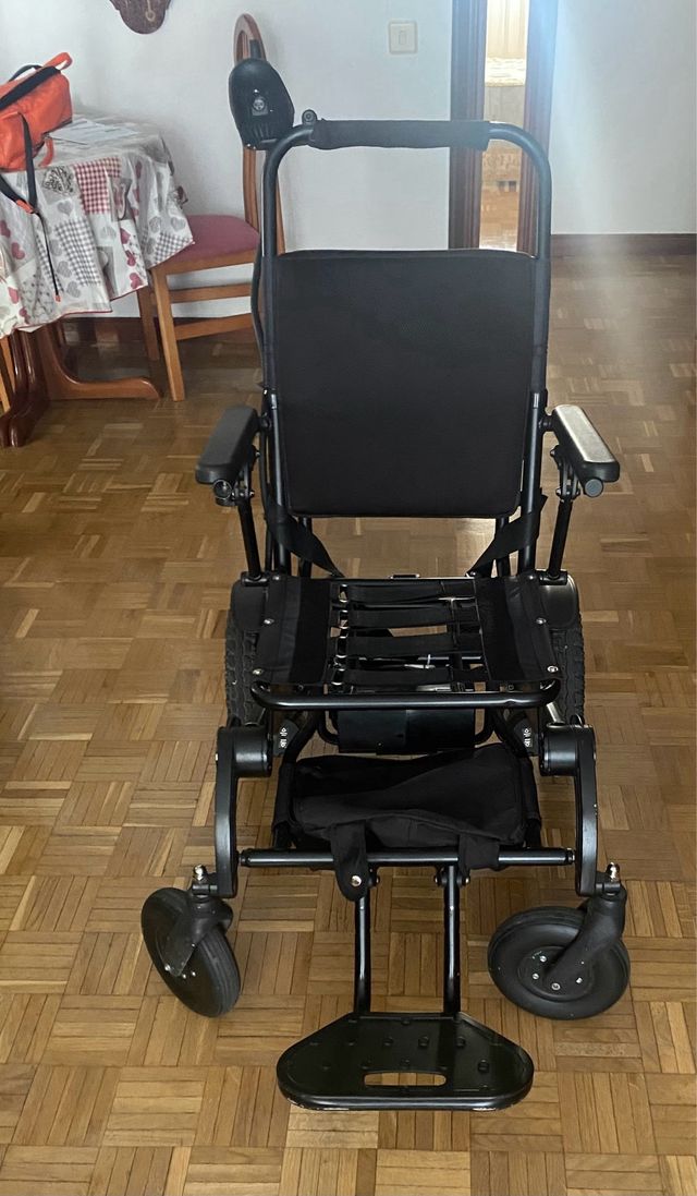 Silla de Ruedas Eléctrica Negra