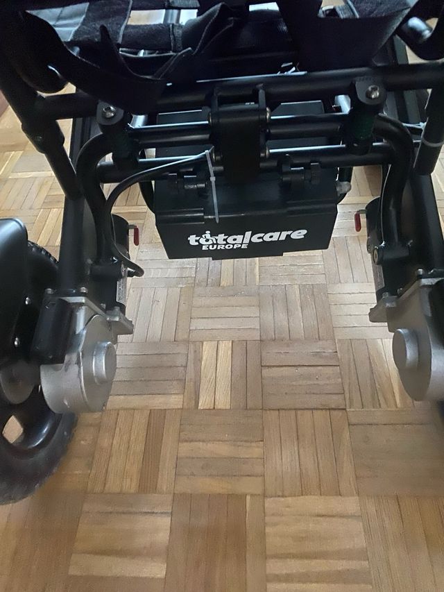 Silla de Ruedas Eléctrica Negra