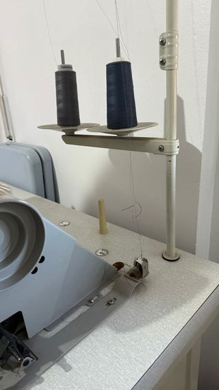 Máquina de coser industrial Brother