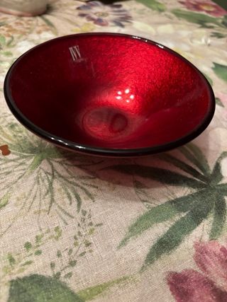 Ciotolina rossa in vetro