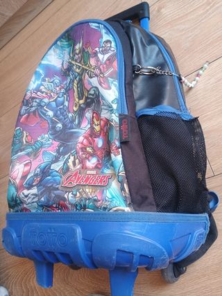 Mochila Totto Escolar Niños Avengers