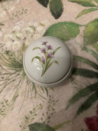 Scatolina in ceramica fiore