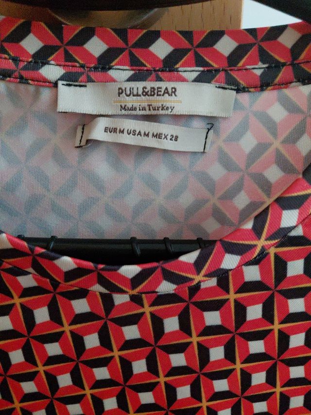 Vestido Pull&Bear estampado geométrico