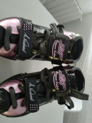 Patines Profesionales Negros y Rosas