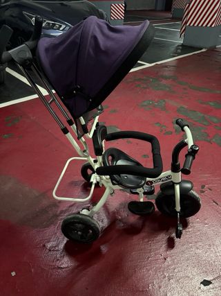 Triciclo infantil con manillar