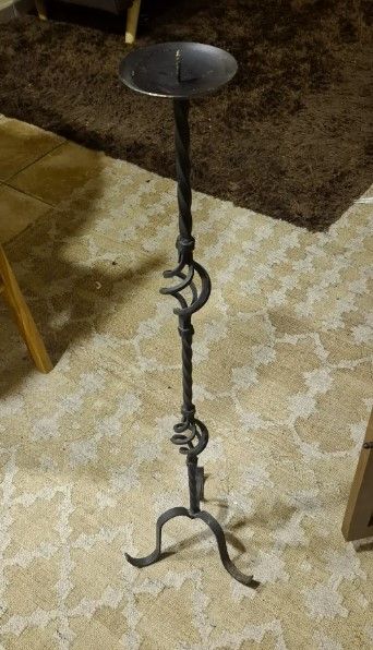 Candelero de forja negro decorativo