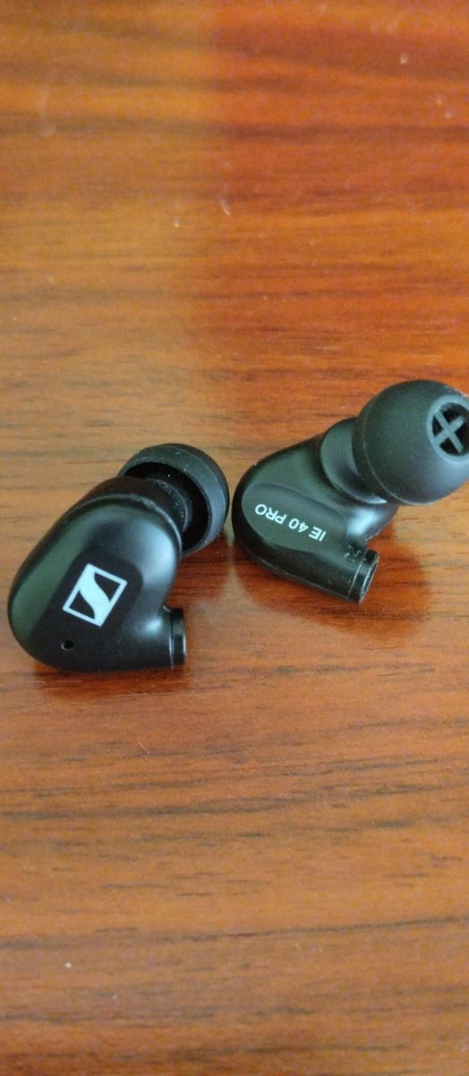Auriculares Sennheiser IE 40 PRO Negros