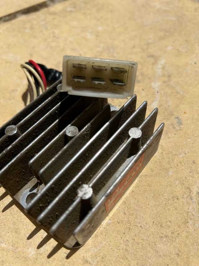 Regulador de corriente Gilera Dakota 350