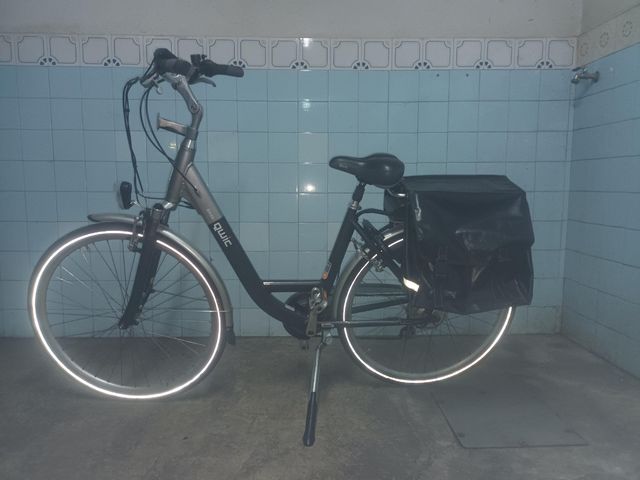Bicicleta Eléctrica Qwic Gris