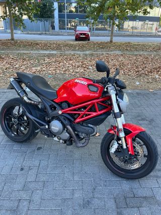 DUCATI MONSTER 796 ABS