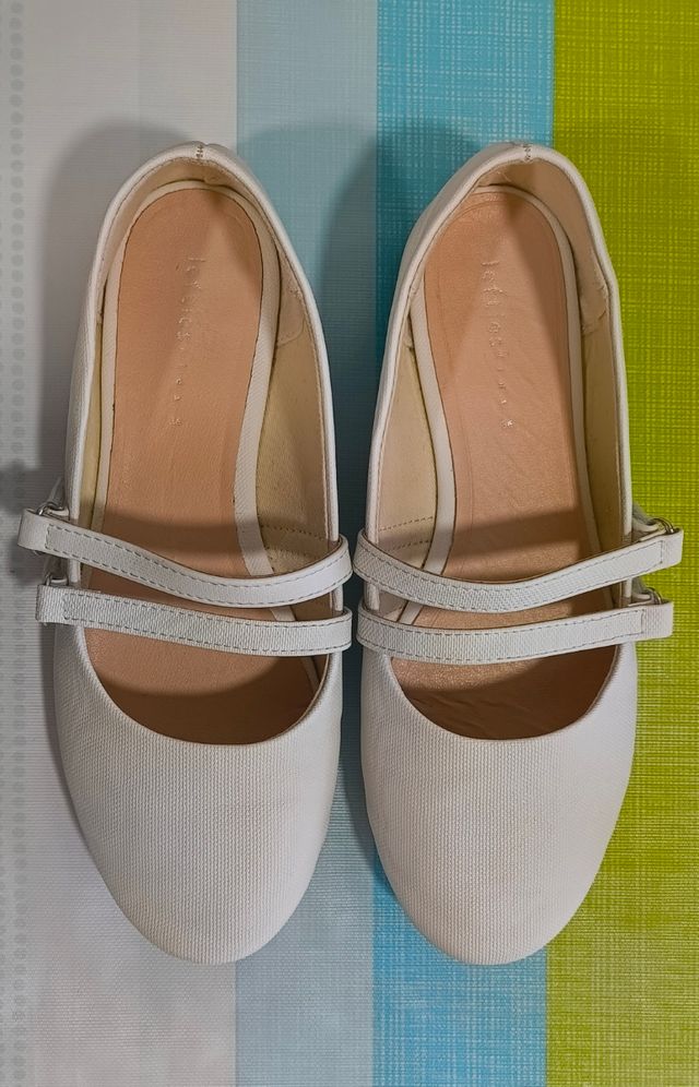 Manoletinas Niña color crema