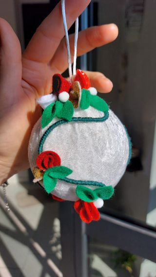 Palla di Natale artigianale fatta a mano